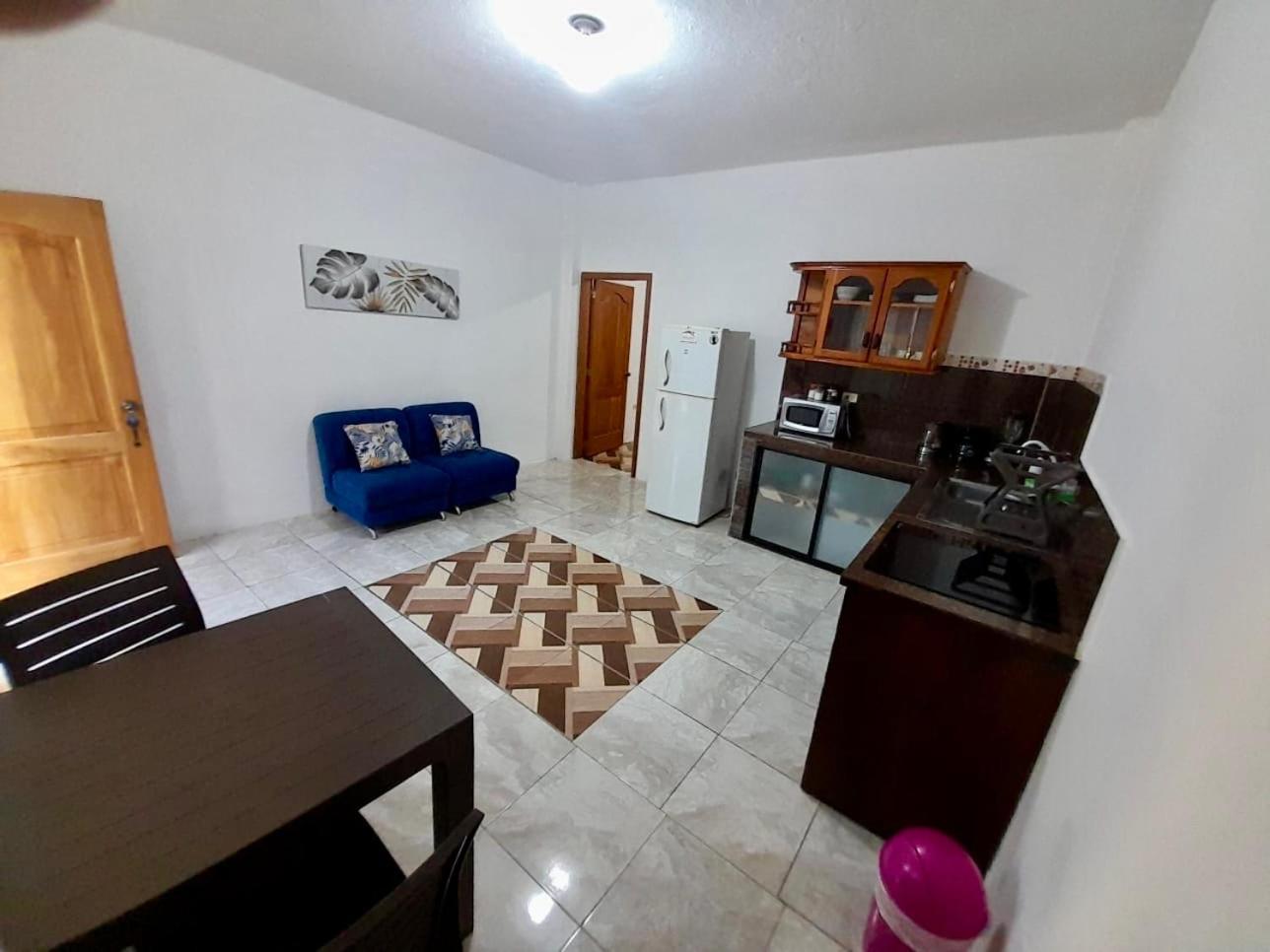 Apartahotel Casa Soleil Puerto Villamil Quarto foto